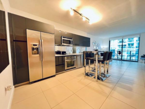 Miami Oasis in Brickell (3 Week Minimum)